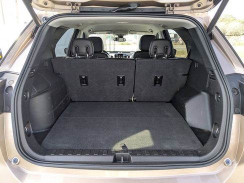 Used 2018 Chevrolet Equinox Premier image 13