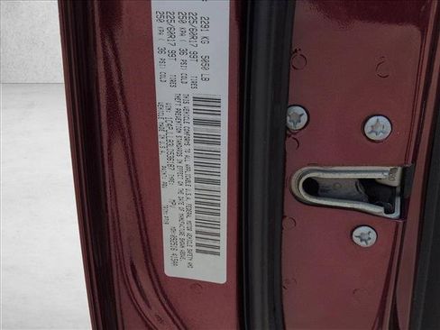 Used 2020 Jeep Cherokee Latitude Plus FWD image 15