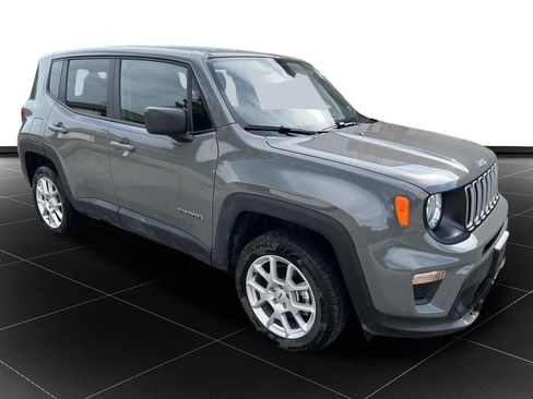 Used 2023 Jeep Renegade Latitude AWD/4WD image 7
