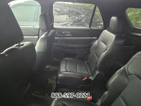 Used 2018 Ford Explorer Sport w/ Equipment Group 401A AWD/4WD image 3