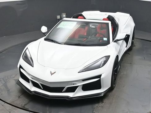 New 2026 Chevrolet Corvette E-Ray w/ Stealth Interior Trim Package image 25