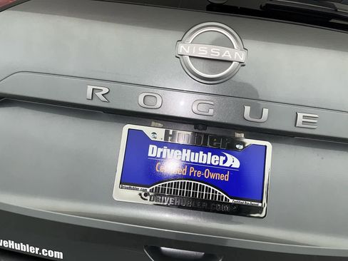 Used 2024 Nissan Rogue SV image 11