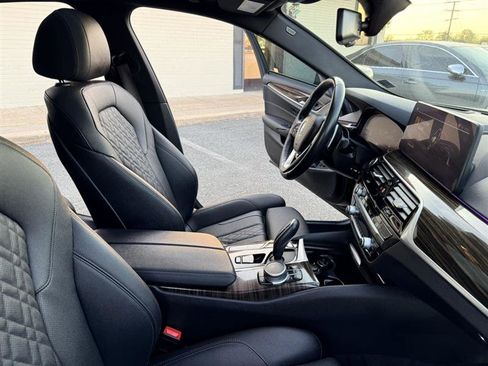 Used 2022 BMW 540i w/ Premium Package RWD image 13