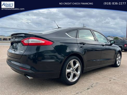 Used 2014 Ford Fusion SE FWD image 3