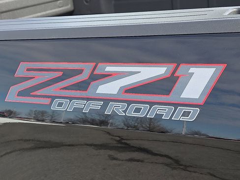 Used 2022 Chevrolet Colorado Z71 image 9