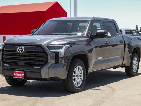 New 2026 Toyota Tundra SR5 RWD image 3