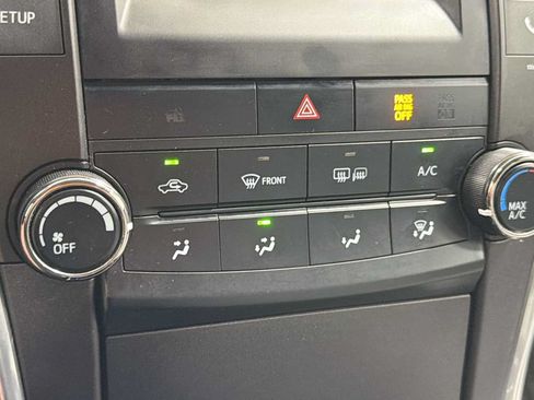 Certified 2016 Toyota Camry LE FWD image 20