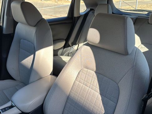 Used 2023 Honda HR-V LX image 18