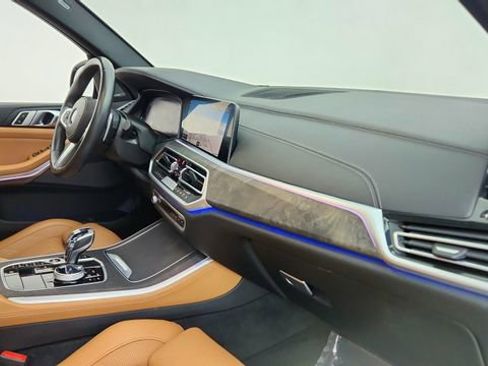 Used 2023 BMW X5 sDrive40i w/ M Sport Package image 21