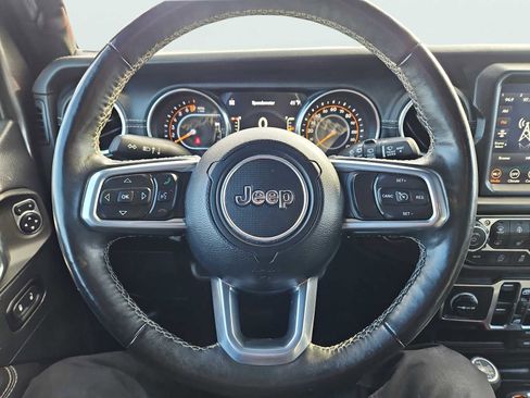 Used 2019 Jeep Wrangler Unlimited Sahara w/ Quick Order Package 24M Moab image 28