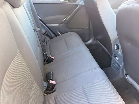Used 2012 Volkswagen Tiguan S FWD image 15