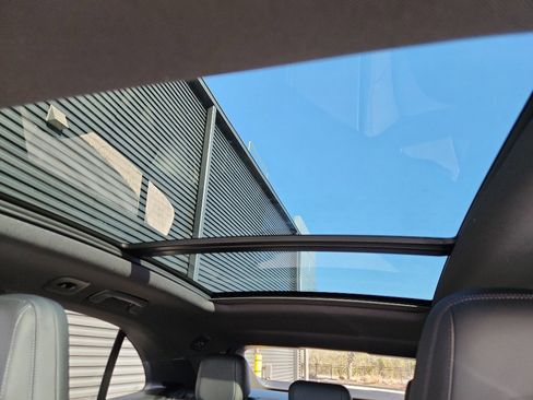 New 2026 Porsche Macan 4S Electric image 41