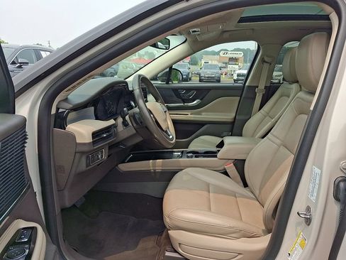 Certified 2021 Lincoln Corsair AWD w/ Premium Package image 13