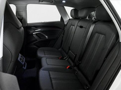 New 2025 Audi Q5 Premium Plus image 12