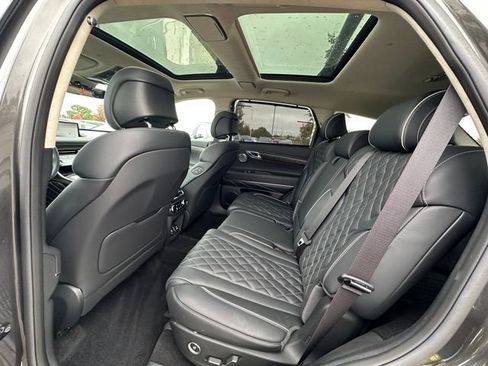 Used 2024 Genesis GV80 3.5T w/ Prestige Package image 17