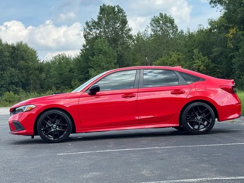 Used 2023 Honda Civic Sport image 7