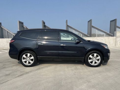 Used 2016 Chevrolet Traverse LT w/ Style and Technology Package AWD/4WD image 5