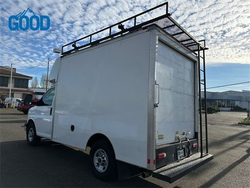 Used 2017 GMC Savana 3500 image 18