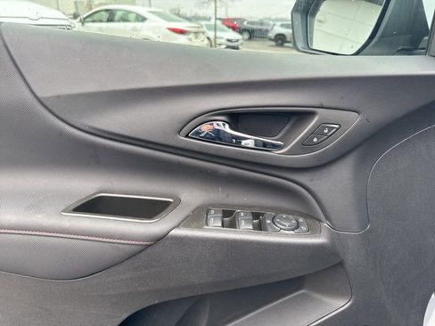 Used 2023 Chevrolet Equinox RS image 11