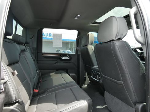 Certified 2025 GMC Sierra 3500 Denali w/ Denali Reserve Package AWD/4WD image 15