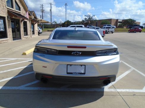 Used 2018 Chevrolet Camaro LT w/ Redline Edition RWD image 6