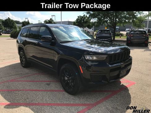 New 2025 Jeep Grand Cherokee L Altitude image 3