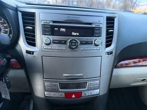 Used 2011 Subaru Outback 3.6R Limited w/ PWR Moonroof Pkg image 20