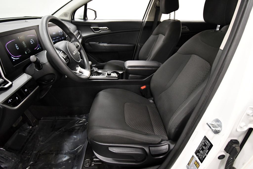 Certified 2023 Kia Sportage LX AWD/4WD image 14