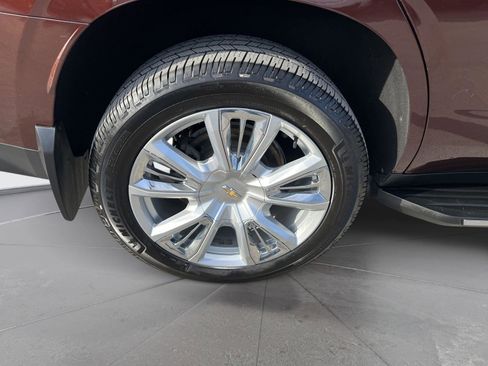 Used 2022 Chevrolet Tahoe High Country image 9
