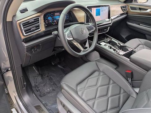 New 2026 Volkswagen Atlas SE FWD image 3