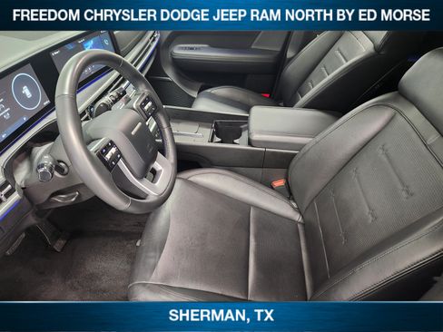 Used 2025 Hyundai Santa Fe Limited FWD image 8