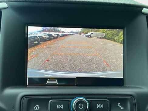 Used 2022 GMC Terrain SLE w/ Driver Convenience Package image 21