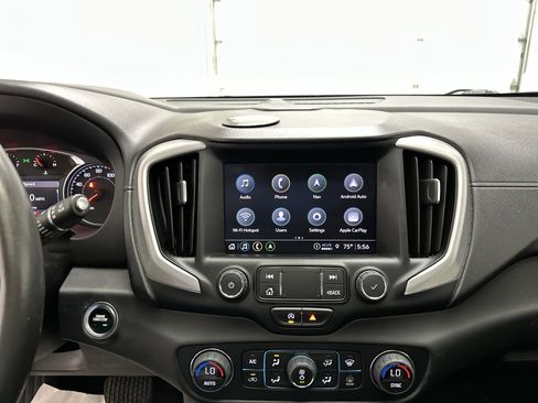 Used 2022 GMC Terrain SLT w/ Infotainment Package II AWD/4WD image 30