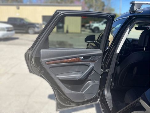 Used 2020 Audi Q5 2.0T Premium Plus w/ Premium Plus Package image 27