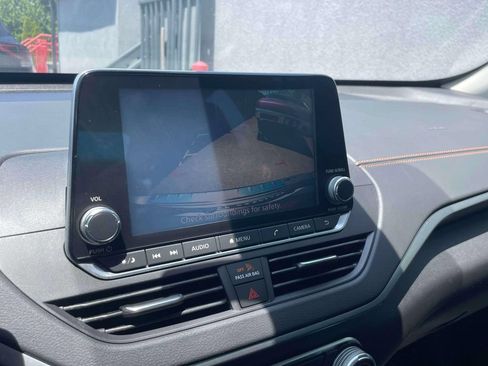 Used 2020 Nissan Altima 2.5 SR FWD image 26