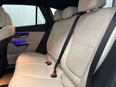 New 2026 Mercedes-Benz GLC 300 image 19