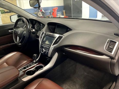 Used 2016 Acura TLX FWD image 14