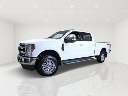 Used 2022 Ford F350 XLT w/ XLT Premium Package AWD/4WD image 2