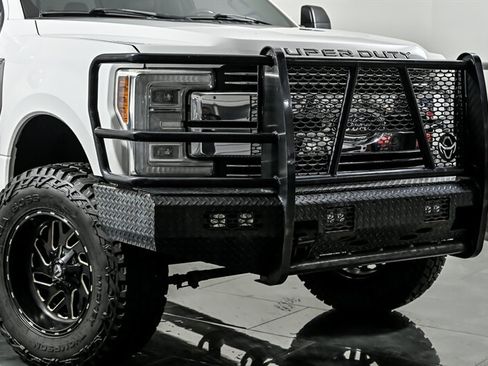 Used 2017 Ford F350 Lariat w/ Lariat Ultimate Package AWD/4WD image 2