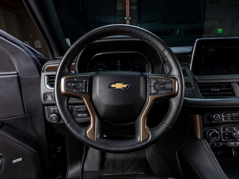 Used 2024 Chevrolet Tahoe High Country AWD/4WD image 19