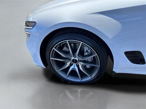 Used 2026 Genesis G70 2.5T image 34