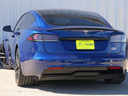Used 2022 Tesla Model S Plaid image 6