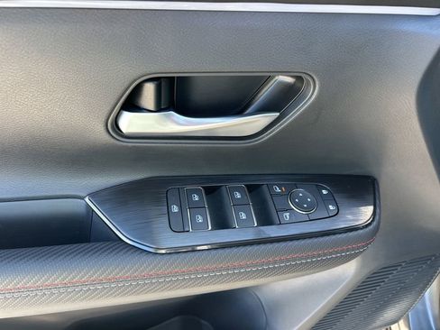 New 2026 Nissan Kicks SR FWD image 18