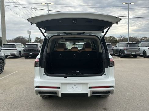 New 2026 INFINITI QX80 Luxe w/ Cargo Package AWD/4WD image 34