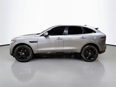 Used 2023 Jaguar F-PACE S image 10