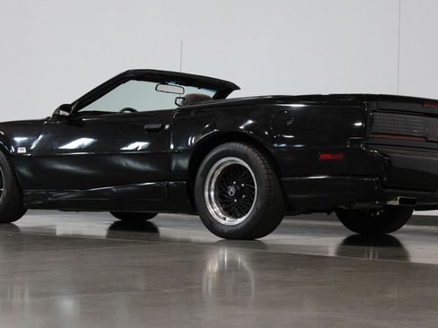 Used 1992 Pontiac Firebird Convertible RWD image 35