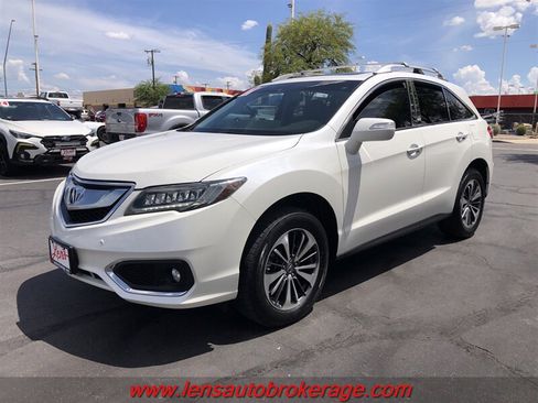 Used 2017 Acura RDX AWD w/ Advance Package image 4