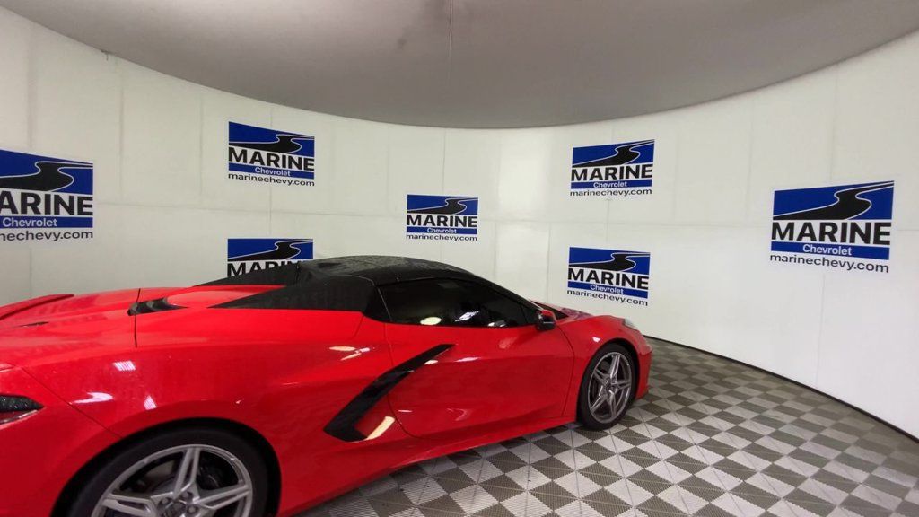 Used 2024 Chevrolet Corvette Stingray Convertible w/ Z51 Performance Package RWD image 2