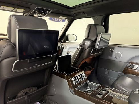 Used 2017 Land Rover Range Rover LWB SV Autobiography image 28