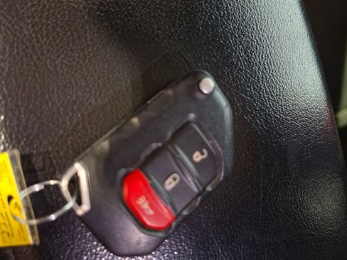 Used 2018 Jeep Wrangler Unlimited Sport S AWD/4WD image 11